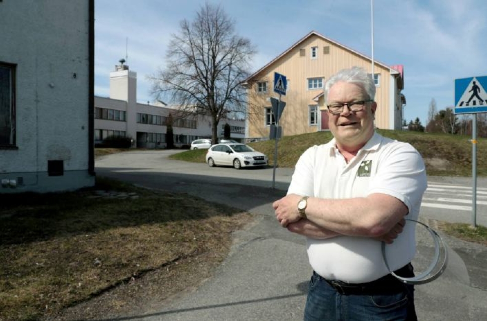 Juha Kosonen on ollut ikänsä liperiläinen. Kalastus ja pesäpallo ovat 60-vuotiaan intohimoja.