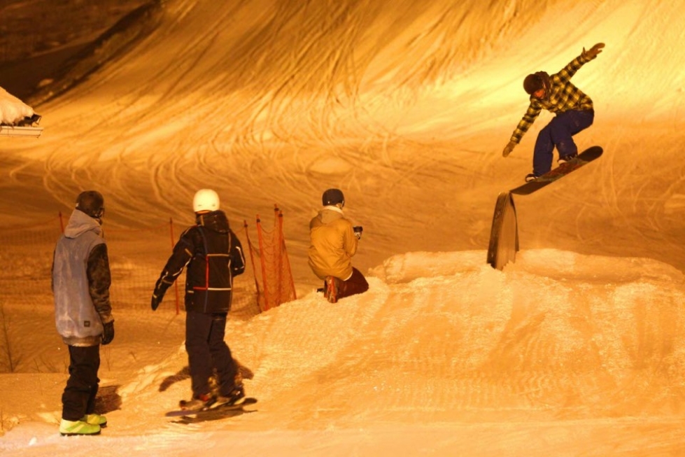 Temppujen ja hyppyjen kuvaaminen on olennainen osa slopestyleä.