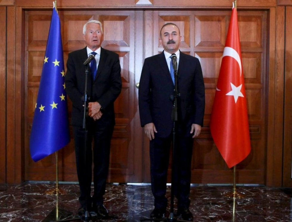 Euroopan neuvoston pääsihteeri Thorbjörn Jagland vieraili tänään Turkissa ja tapasi maan ulkoministerin Mevlüt Cavusoglun.  LEHTIKUVA/AFP