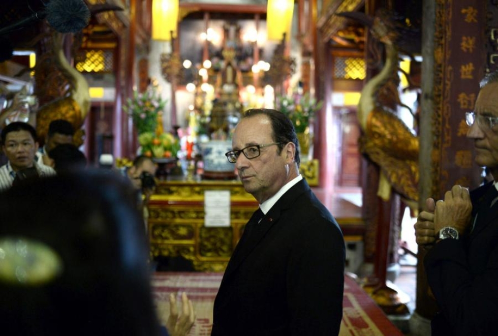 Ranskan presidentin Francois Hollanden suosio mataa. LEHTIKUVA/AFP
