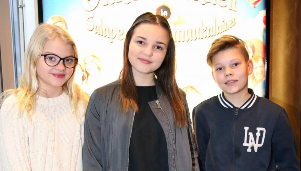 Onnelia ja Annelia näyttelevät Lilja Lehto ja Aava Merikanto sekä lastenkodista karkaavaa Pekkiä esittävä Aarni Rämö.