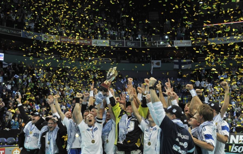 Suomi juhli maailmanmestaruutta vuosina 2008 ja 2010. LEHTIKUVA / MARKKU ULANDER