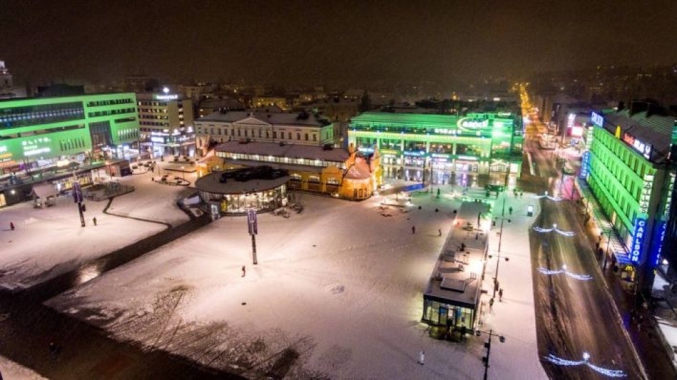 Kuopio on vetovoimainen kaupunki, jonne saavutaan pitkienkin matkojen takaa monista syistä. Paikallisen sairaanhoitopiirin kantokyky keskivertoa parempi.