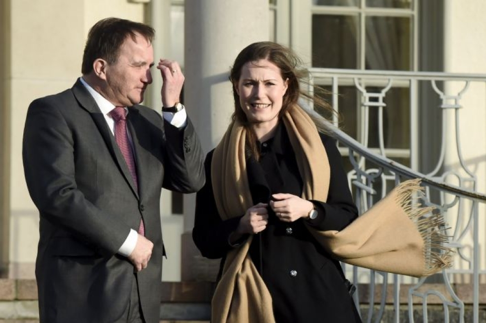 Pääministeri Sanna Marin ja Ruotsin pääministeri Stefan Löfven tapasivat Ruotsissa. LEHTIKUVA / MARKKU ULANDER