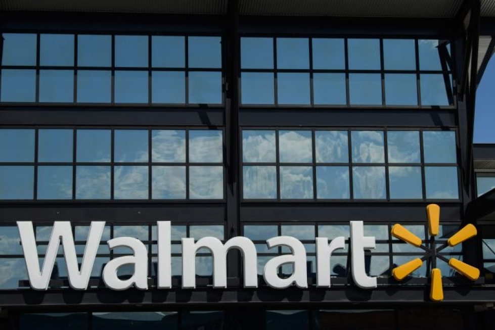 Walmart on aiemminkin piilottanut aseet ja ammukset kauppojensa hyllyiltä levottomina aikoina. LEHTIKUVA / AFP