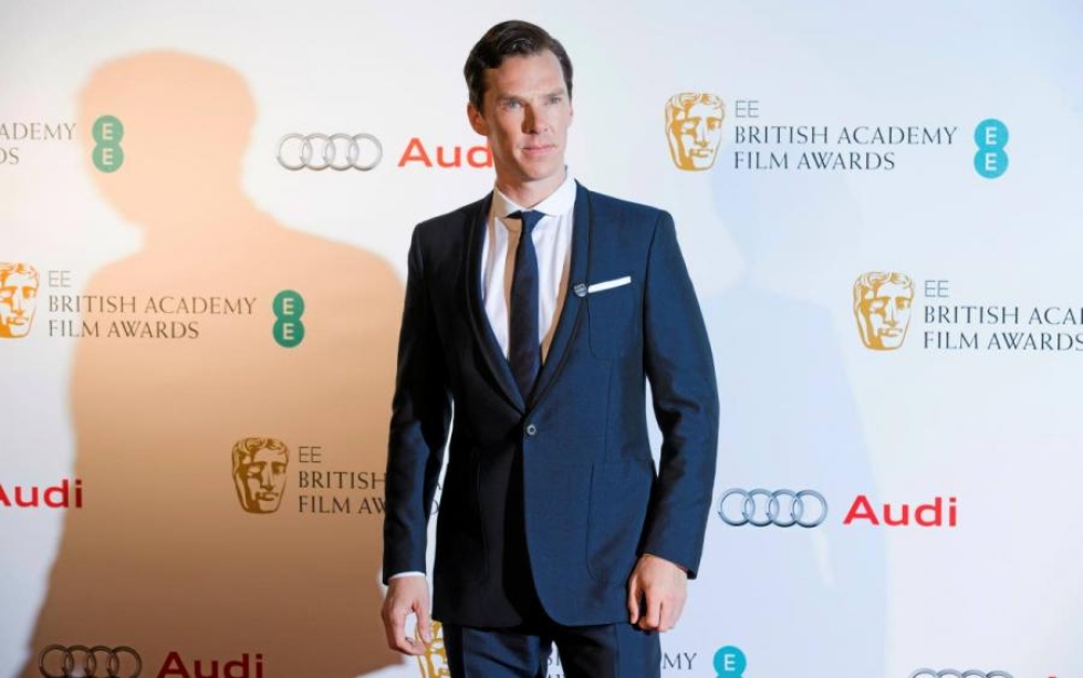 Benedict Cumberbatch näyttelee Sherlock Holmesia BBC:n Uusi Sherlock -sarjassa.