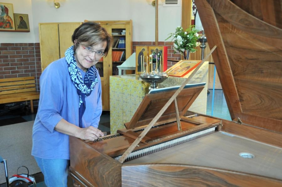 Tuija Hakkilan pianokursseille oli tänä vuonna enemmän tulijoita kuin paikkoja. Kuva viime vuodelta.