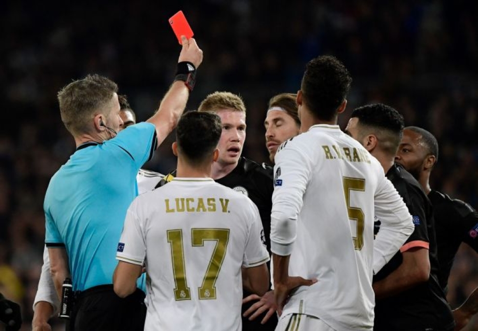 Realin kapteenille Sergio Ramosille näytettiin ottelussa punaista korttia. LEHTIKUVA/AFP