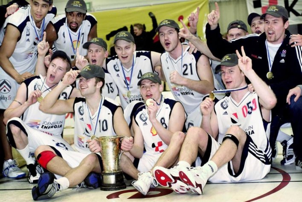 Katajan ensimmäinen Suomen cupin mestaruus irtosi Joensuun urheilutalolta vuonna 2003.