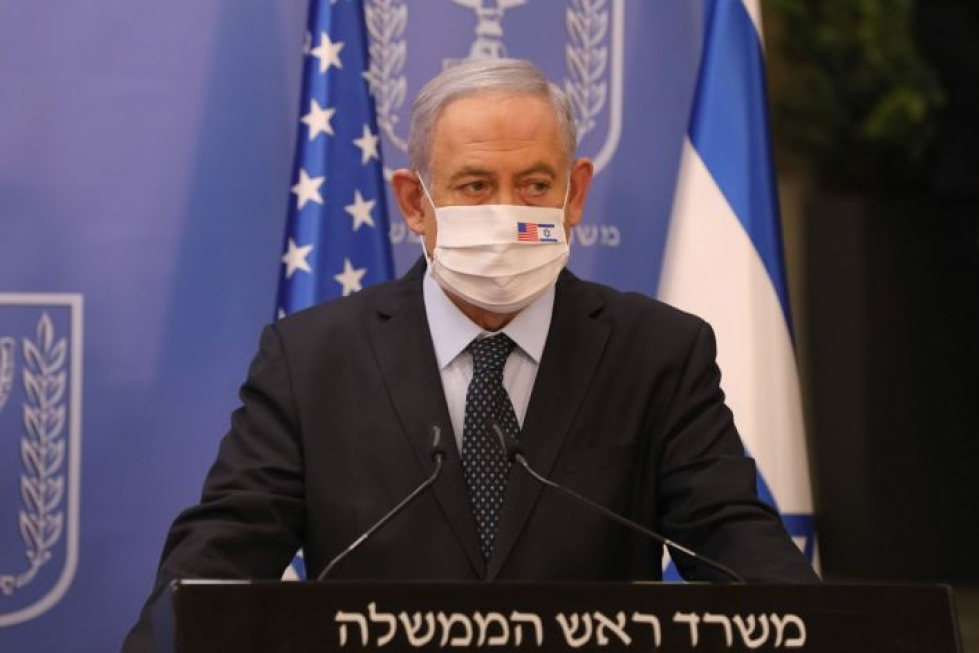 Israelin pääministerin Benjamin Netanjahun korruptio-oikeudenkäynnissä tulee pitkä tauko. Lehtikuva/AFP