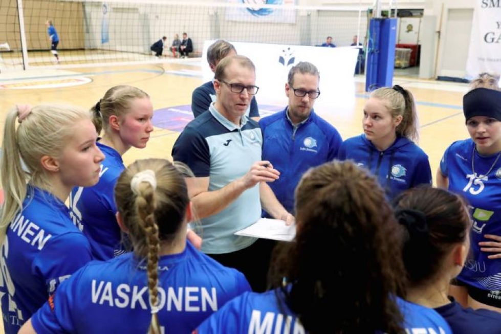 Thomas Heiskasen valmentama Juju on sarjassa yhä kahdeksas, mutta kotivoitto auttoi joukkuetta lähemmäs ylempiä sijoja.