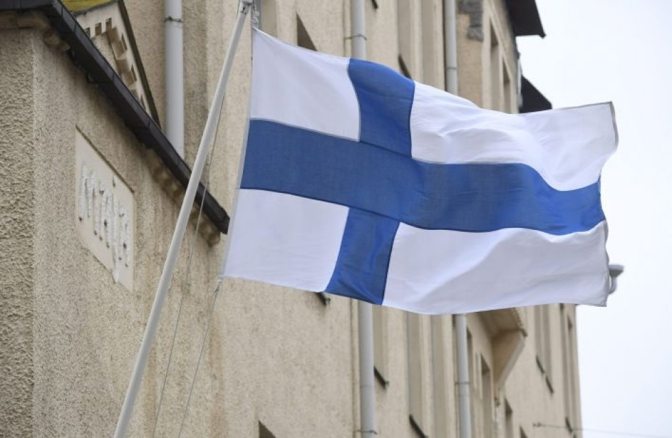 Sisäministeriö päätti maaliskuussa, että se suosittaa yleistä liputusta päivälle, joka on Tove Janssonin syntymäpäivä. LEHTIKUVA / Heikki Saukkomaa