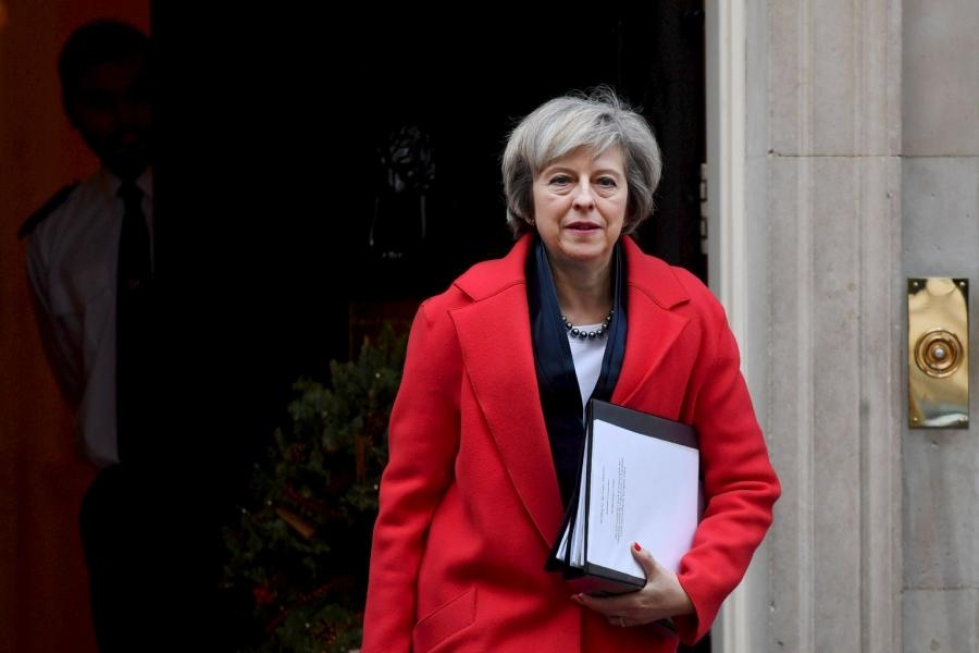 Britanniassa oppositiopuolue on vaatinut pääministeri Theresa Mayta kertomaan, mitä kriisille aiotaan tehdä. LEHTIKUVA/AFP