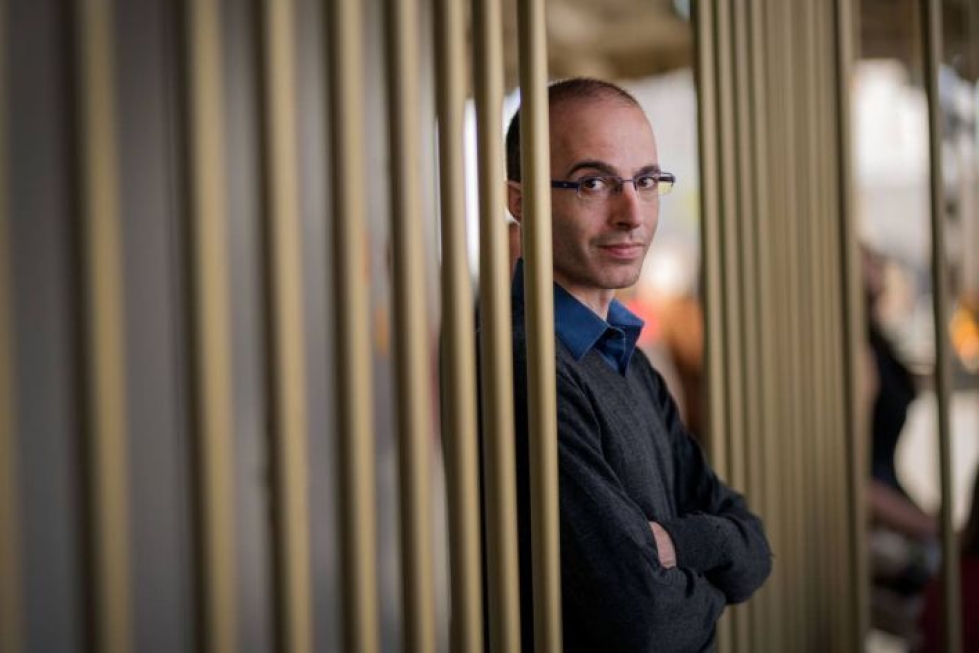 Israelilainen Yuval Noah Harari on noussut maailmanmaineeseen ihmiskunnan historiaa ja tulevaisuutta valottavilla tietokirjoillaan.