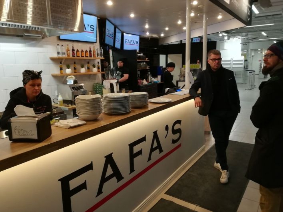 Fafa's-ravintola avaa ovensa yleisölle torstaina kello 10.30.