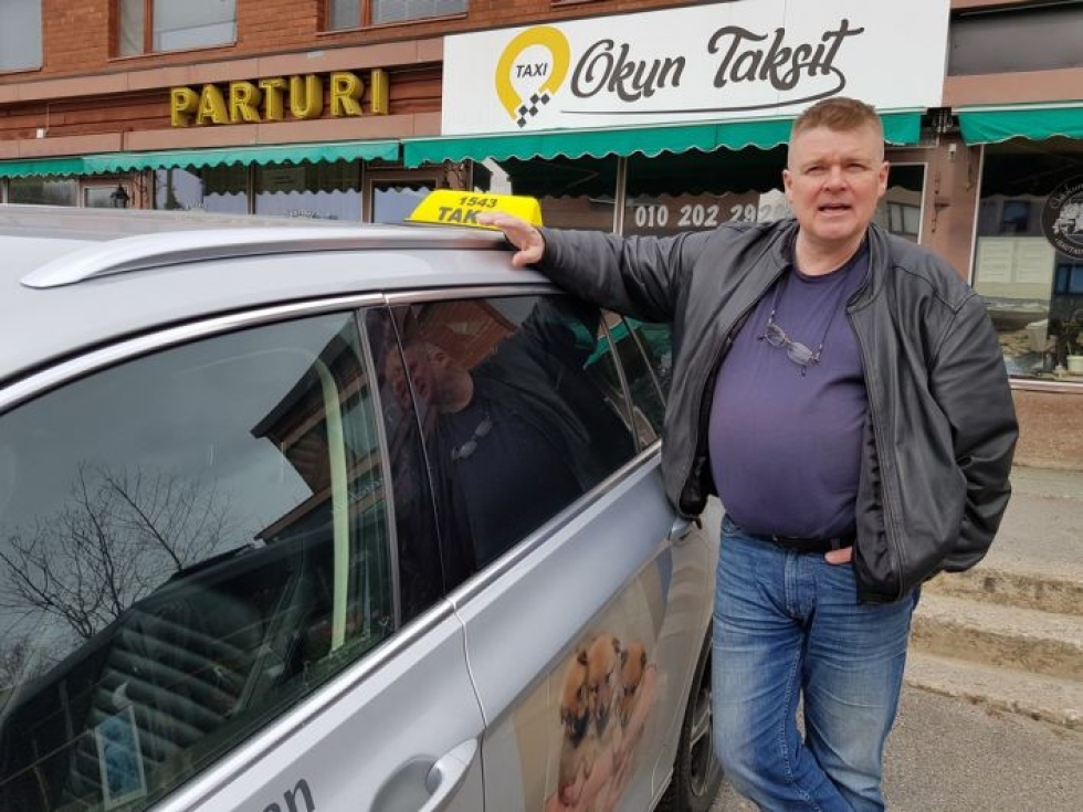 Okun Taksien toimitusjohtaja Jarkko Hirvosen mukaan taksilain tuoreimpien muutokset vaikutukset jäävät vähäisiksi.