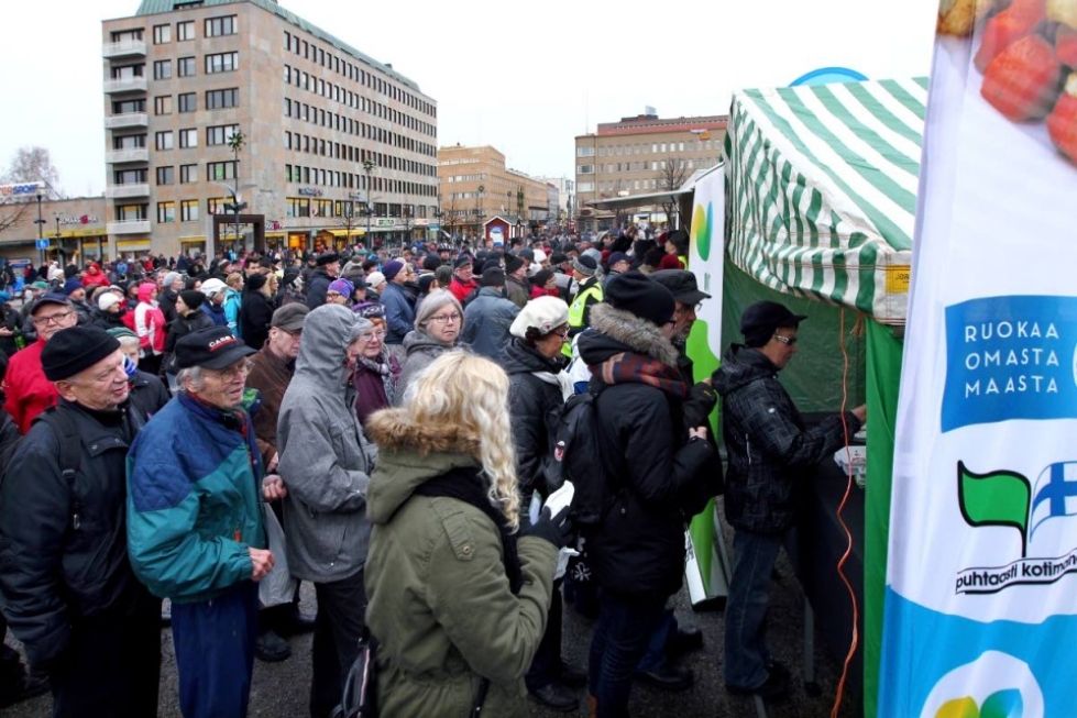 MTK järjesti vastaavalaisen protestin vuonna 2012, jolloin Joensuun torilla jonotettiin lihaa ja leipää.
