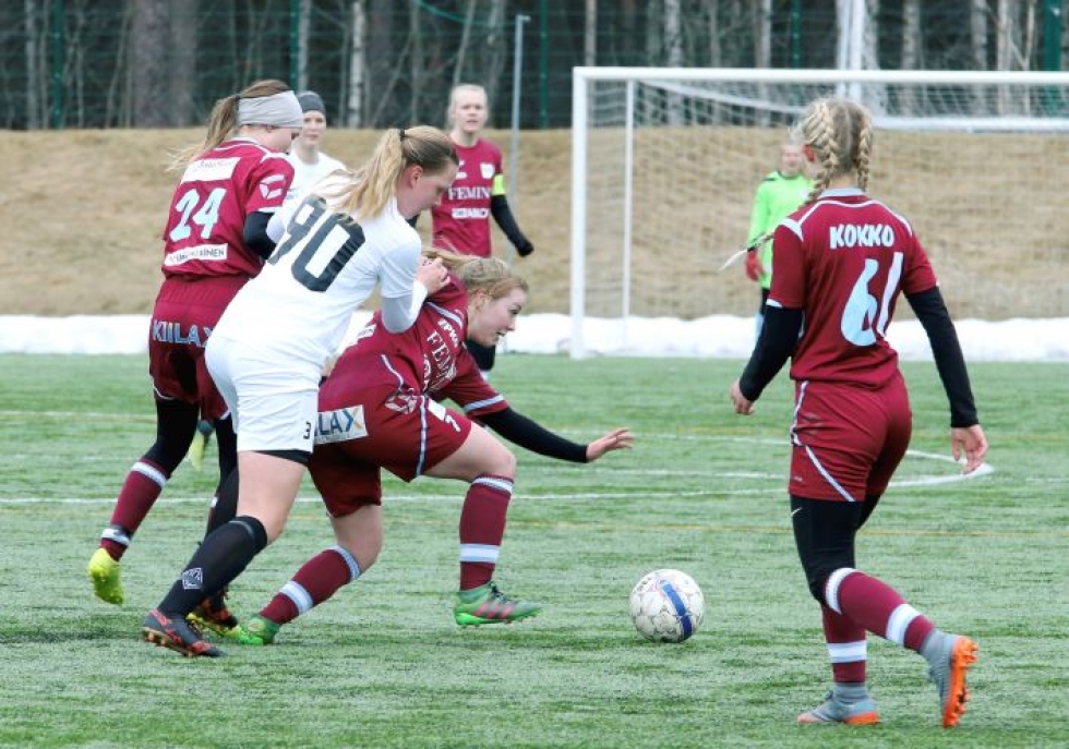 FC Hertan kotiavaus pelattiin vaivaisen parin asteen lämmössä.