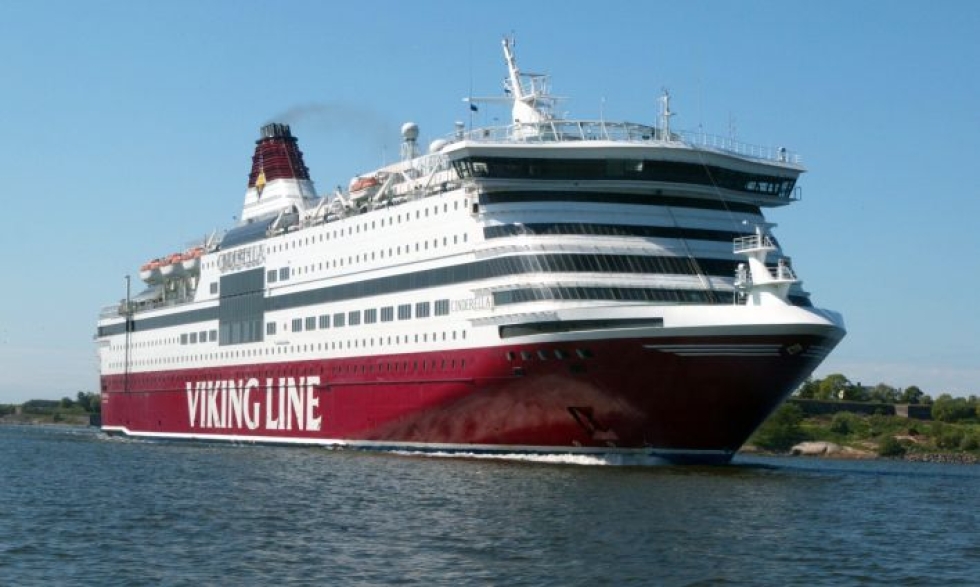 Viking Line antoi keskiviikkona tulosvaroituksen koronaviruksen takia. LEHTIKUVA / KIMMO MÄNTYLÄ