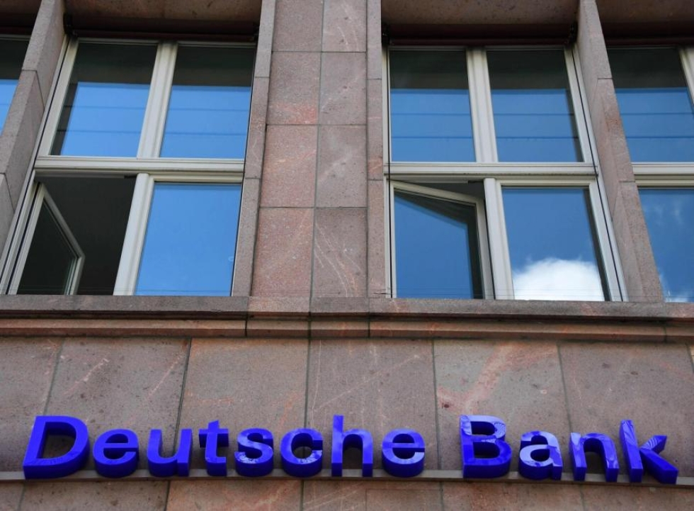 Deutsche Bankin sisäisestä suojautumisesta muun muassa rahanpesua vastaan löydettiin laajoja heikkouksia. LEHTIKUVA/AFP
