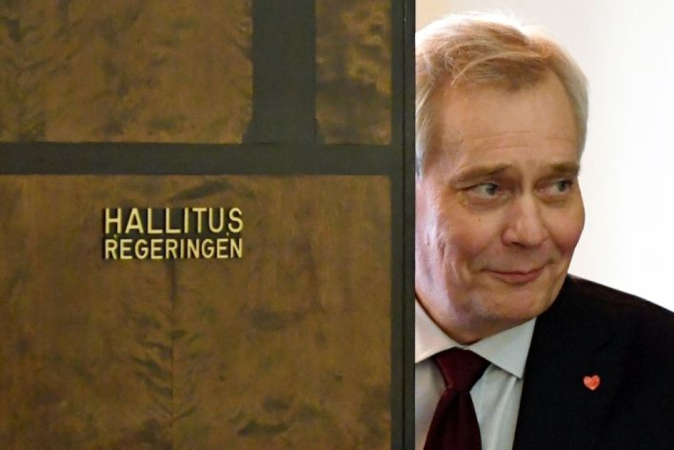 SDP:n puheenjohtaja, hallitustunnustelija Antti Rinne kertoi, että uusi hallitus saadaan nähtävästi kasaan vanhan pohjalta. LEHTIKUVA / JUSSI NUKARI