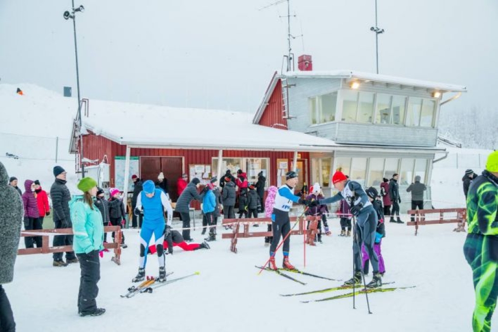 Pärnävaaralla järjestettiin tapaninpäivänä kansalliset hiihtokisat.