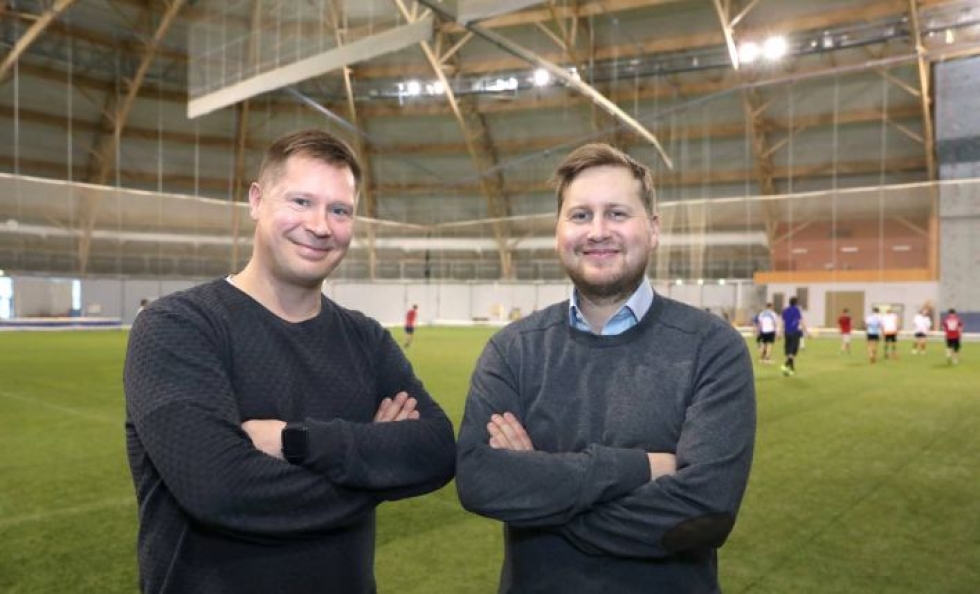 Puheenjohtaja Juha Purmonen (vas.) ja päävalmentaja Jussi Leppälahti ovat kehittämässä Jippoa nykyaikaisempaan suuntaan.