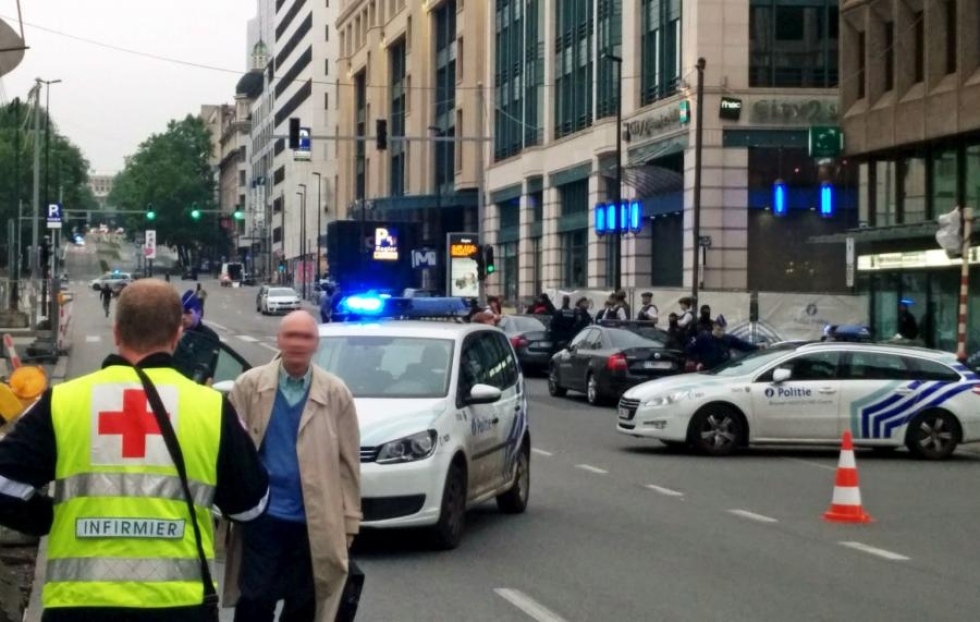 Brysselin keskustassa sijaitseva ostoskeskus evakuoitiin aamulla. LEHTIKUVA / AFP