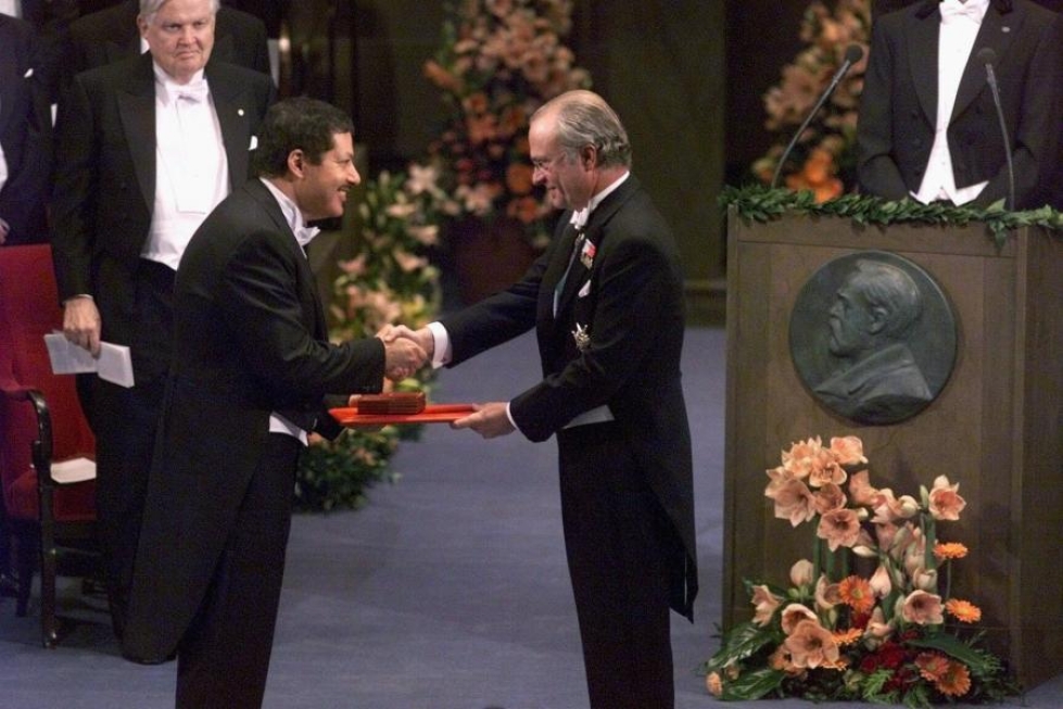 Ahmed Zewail sai Nobel-palkinnon vuonna 1999. LEHTIKUVA/AFP
