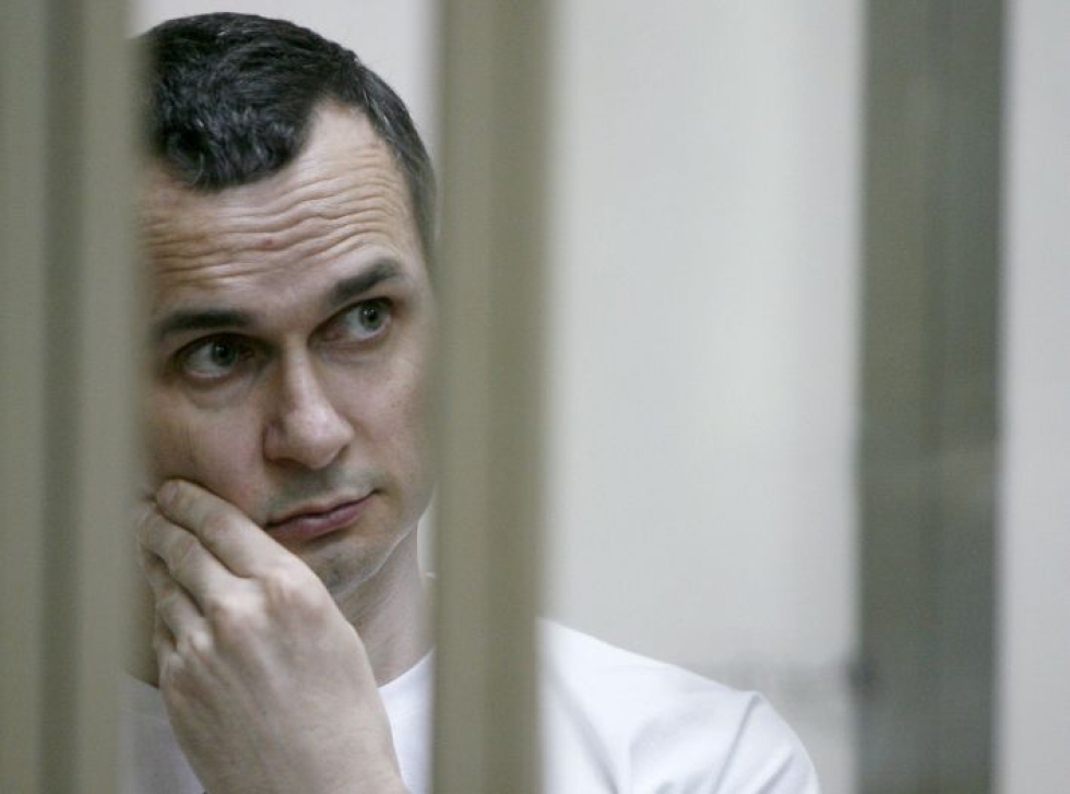 Oleg Sentsov tuomittiin vankilaan polttoiskun suunnittelusta Venäjä-mielisen puolueen toimistoon Krimillä. LEHTIKUVA/AFP