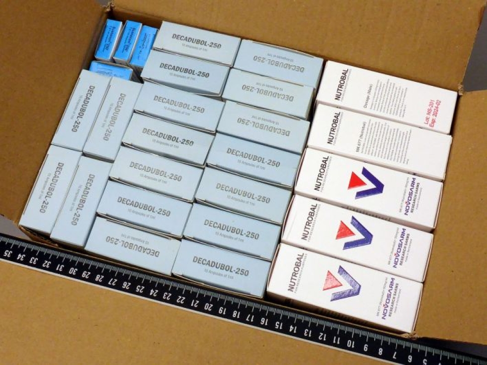 Dopingaineita ja lääkevalmisteita tuotiin Suomeen ja myytiin muun muassa Tor-verkon Silkkitie-kauppapaikalla. LEHTIKUVA / HANDOUT / TULLI JA KRP
