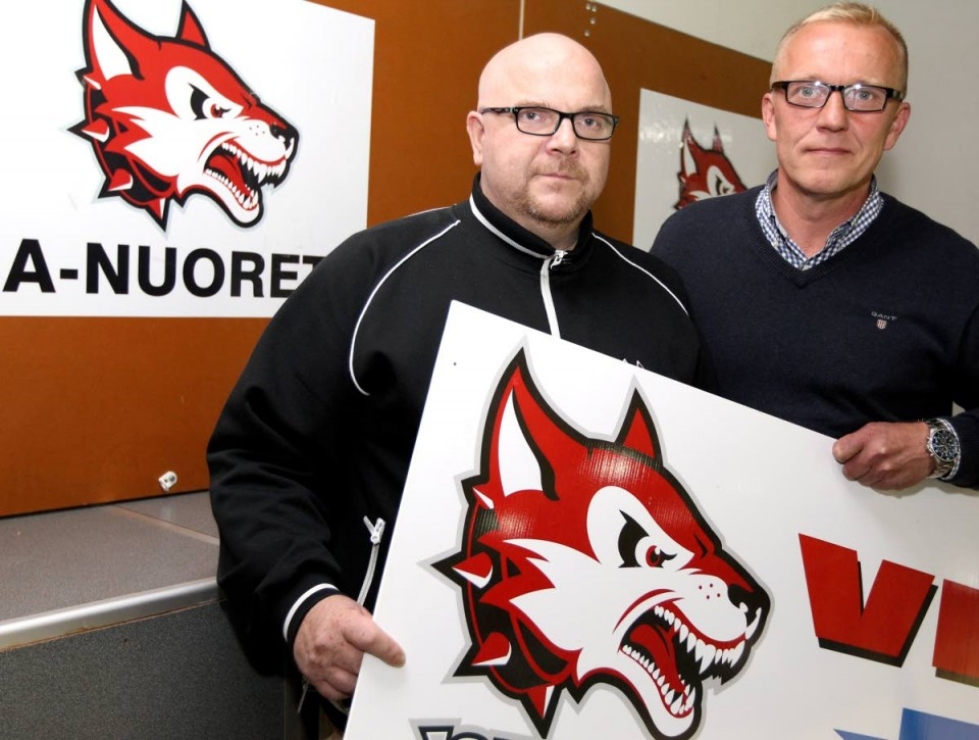 Arto Pyykkö (vasemmalla) ja Jouni Varis muodostavat ensi kaudella Jokipoikien A-nuorten valmennustiimin.