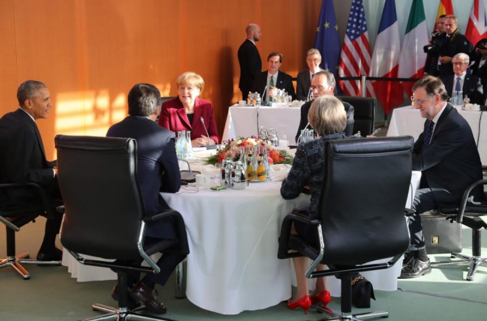 Barack Obama tapasi Berliinissä tänään Saksan, Ranskan, Britannian, Espanjan ja Italian johtajat. LEHTIKUVA/AFP