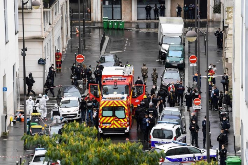 Pariisin viime viikon iskussa haavoittui kaksi ihmistä. LEHTIKUVA/AFP