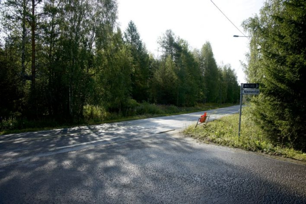 Onnettomuuspaikka Virtaintiellä Kihniänkylässä entisen Peräseinäjoen kunnan keskustasta etelään Seinäjoella 23. heinäkuuta 2019. LEHTIKUVA / TIMO AALTO