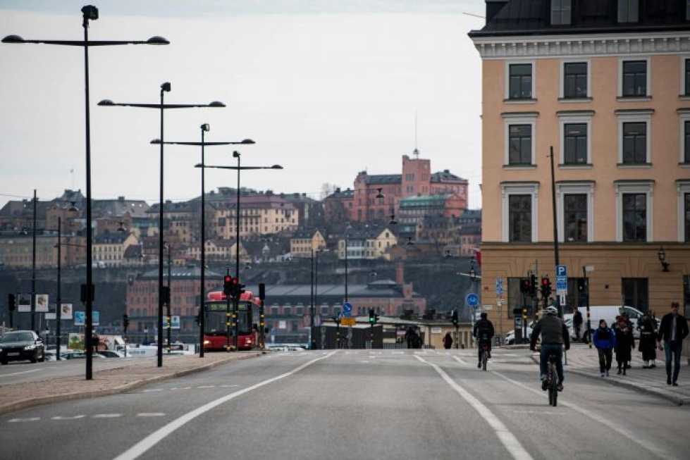 Ruotsin valtionepidemiologin mukaan Tukholman alueella sairaanhoito alkaa olla jo melkoisessa paineessa. LEHTIKUVA/AFP