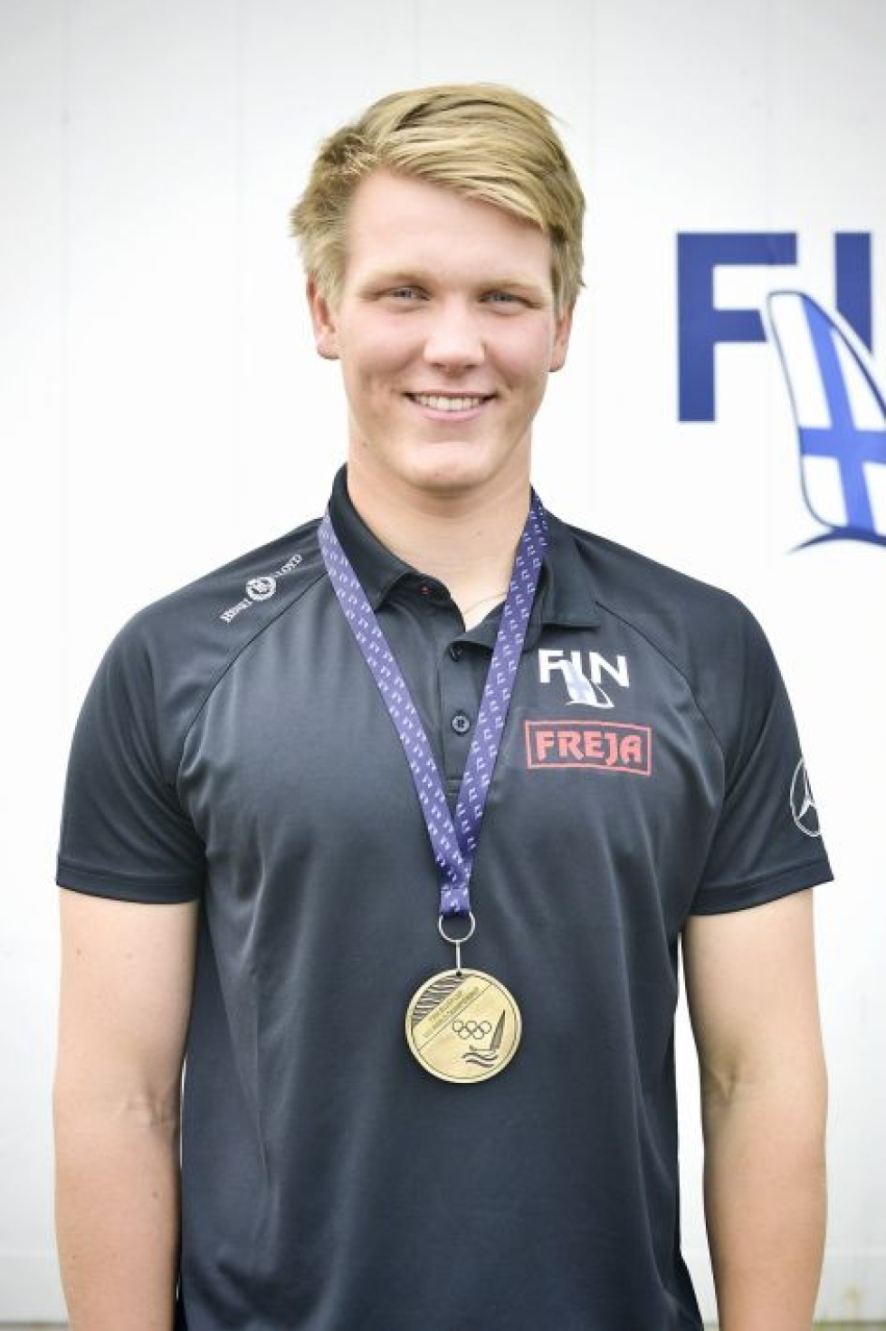 Nuorten maailmanmestari Oskari Muhonen on yksi suomalaisen purjehduksen tulevaisuuden toivoista. Lethikuva / Aku Häyrynen