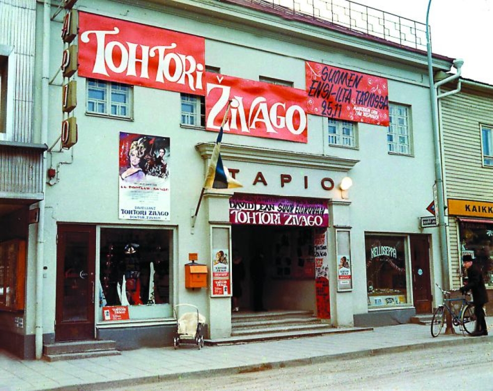 Tältä näytti elokuvateatteri Tapio, silloinen 39-vuotias Kino Tapio vuonna 1966. Ensi-illassa oli Pohjois-Karjalassakin kuvattu Hollywood-elokuva Tohtori Zivago.