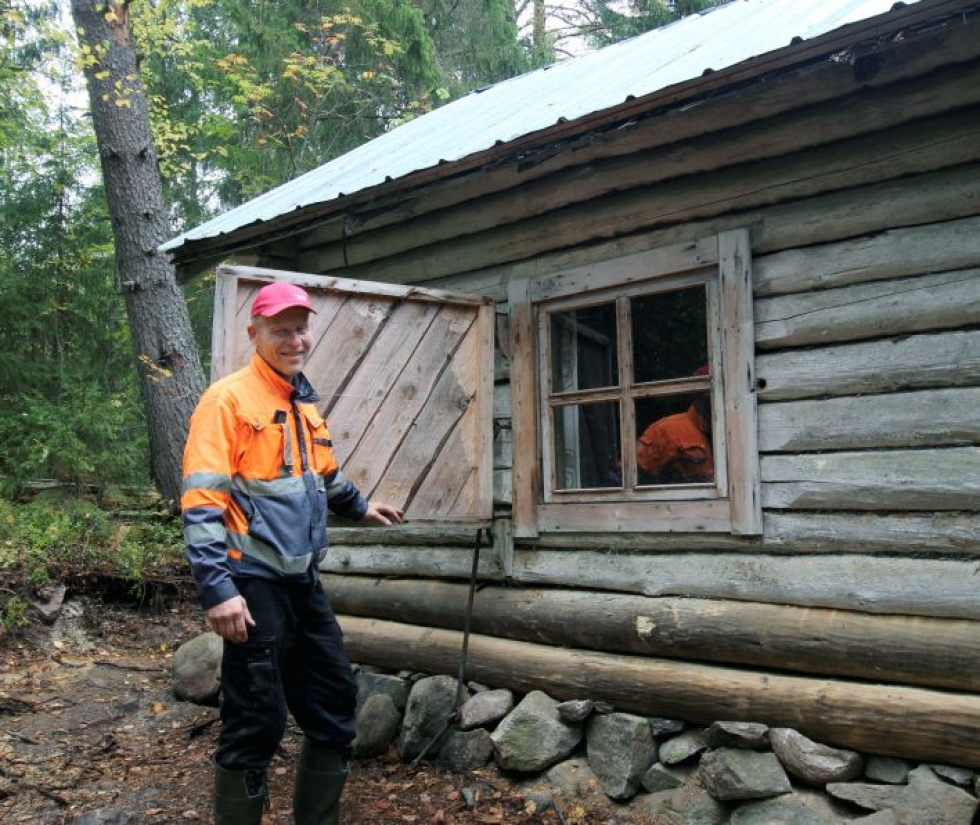Sukkulanjoen varrella olevan tammimajan kunnostus oli Vetävä Polvijärvi -hankkeen suurin kohde, hankevastaava Jarkko Antikainen kertoo.