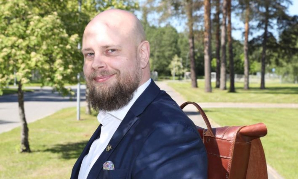 Antti Kataja on Farmasialiiton puheenjohtaja, proviisori ja toksikologi.