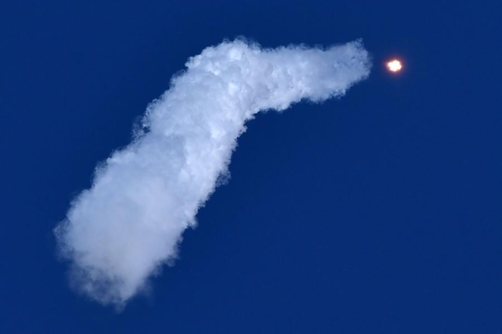Raketti laukaistiin taivaalle noin kello 11 paikallista aikaa. LEHTIKUVA / AFP