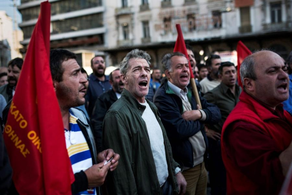 Ateenassa marssittiin säästötoimia vastaan myös eilen. LEHTIKUVA/AFP