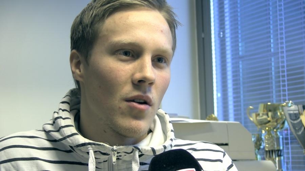 Hyökkääjä Perttu Puska uskoo Josban nousevan vielä Salibandyliigan pudotuspeleihin.