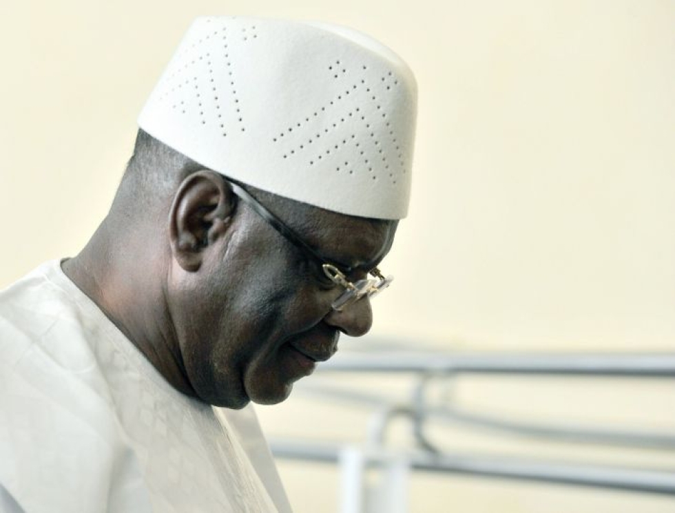 Malin presidentti Ibrahim Boubacar Keita kertoi hyväksyneensä pääministeri Soumeylou Boubeye Maigan eronpyynnön.  LEHTIKUVA / AFP