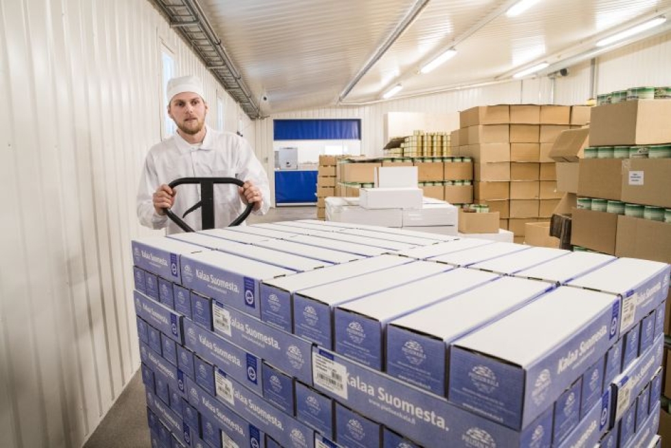 Pielisen Kalajaloste tuotantojohtaja Joosua Tolvanen esitteli uudistettuja tuotantotiloja tammikuussa 2020. Tuolloin lanseerattujen uutuustuotteiden myynti on lähtenyt kovaan kasvuun.