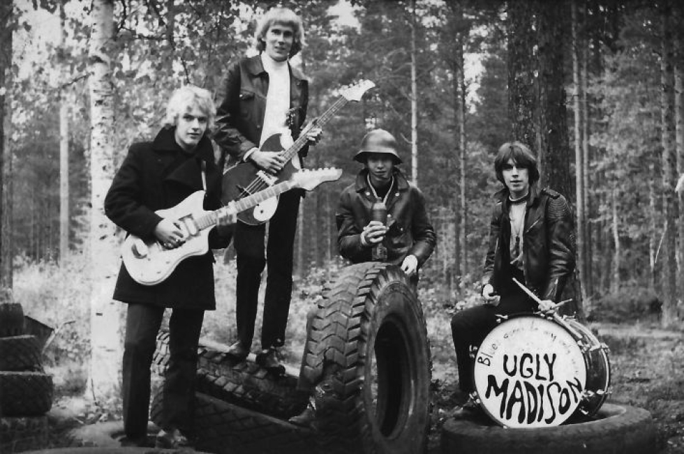 Pohjois-Karjalan ensimmäinen bluesbändi Ugly Madison syksyllä 1969. Vasemmalta kitaristi Risto ”Rise” Riikonen, basisti Juhani ”Ykä” Kokkonen, urkuri Ilkka ”Ili” Korjus ja rumpali Antti ”Ana” Riikonen.