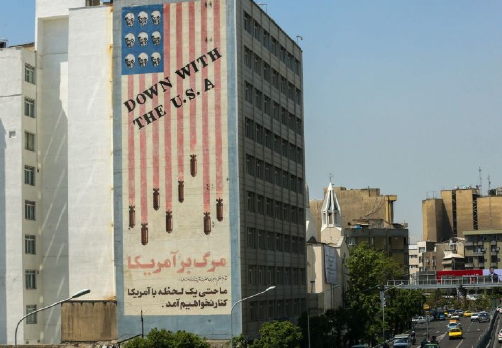 Suuri Yhdysvaltain vastainen muraali rakennuksen seinässä Iranin pääkaupungin Teheranin keskustassa. LEHTIKUVA/AFP