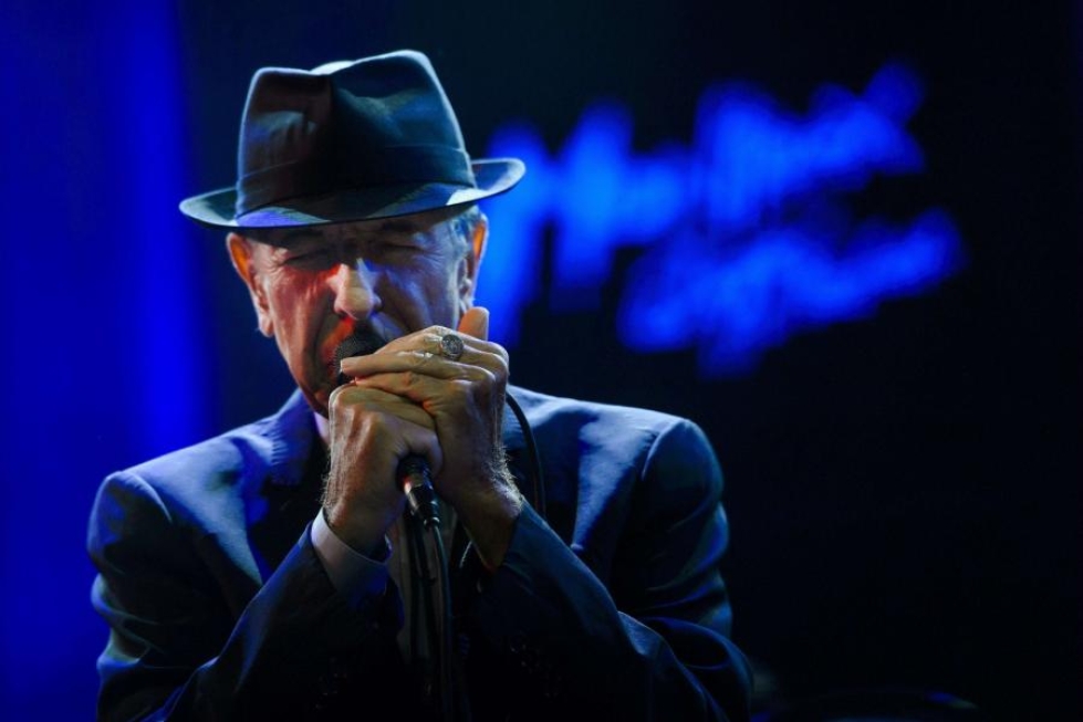 Leonard Cohen esiintyi Suomessa seitsemän kertaa, viimeisin esiintyminen oli nelisen vuotta sitten Töölön jalkapallostadionilla. LEHTIKUVA/AFP