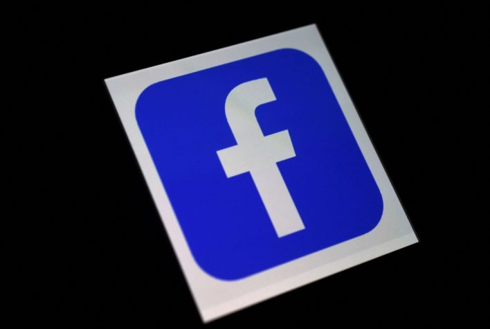 Facebook kertoi päätöksestään Australian viranomaisten kanssa käymiensä pitkien neuvottelujen jälkeen. LEHTIKUVA/AFP