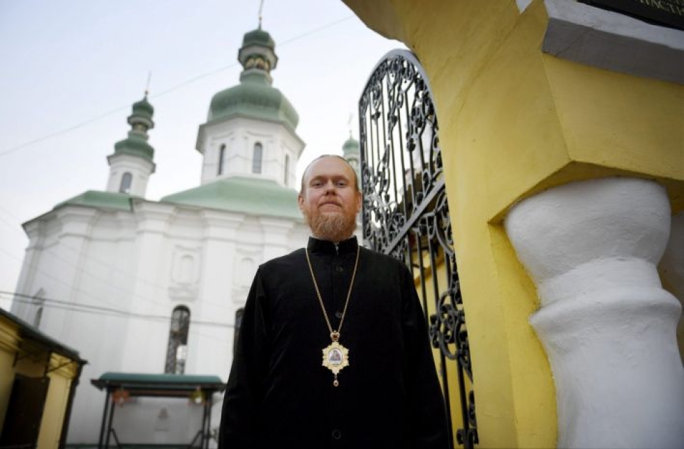 Arkkipiispa Jevstratij vakuuttaa, että Ukrainan ortodoksinen kirkko kunnioittaa uskovien ja seurakuntien omia valintoja eikä pakota ketään toimimaan vakaumuksensa vastaisesti. LEHTIKUVA / ANTTI AIMO-KOIVISTO